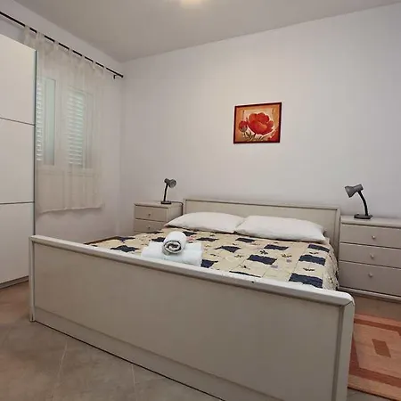 14658d * Pakoštane